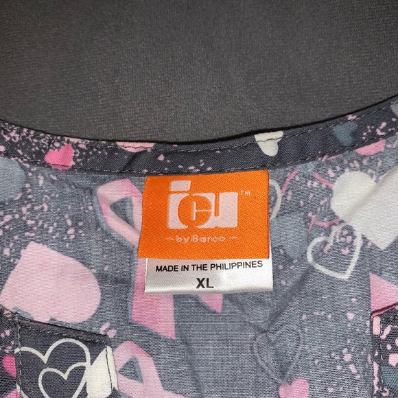 Barco Breast cancer awareness scrub top - Picture 4 of 4